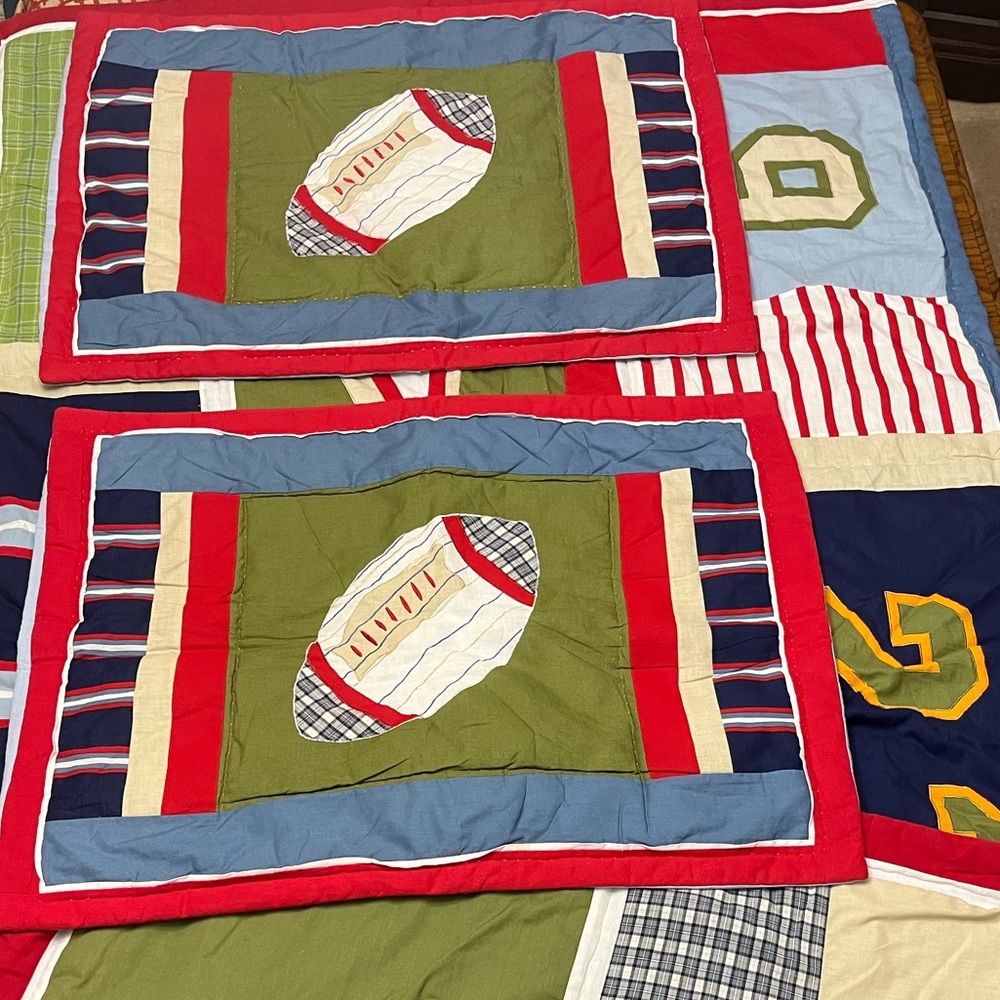 Full - Sized Colorful Sports-Themed Quilt Set